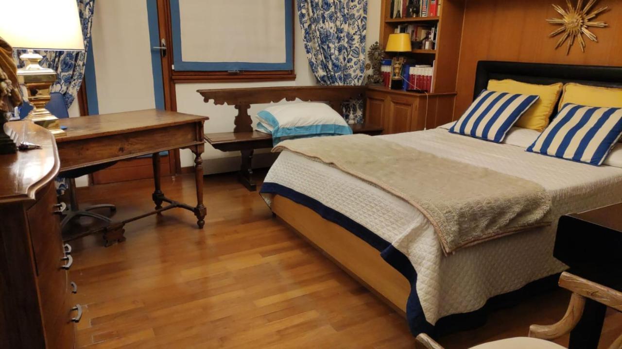 Villa Wurth Al Gianicolo B&B Рим Екстер'єр фото
